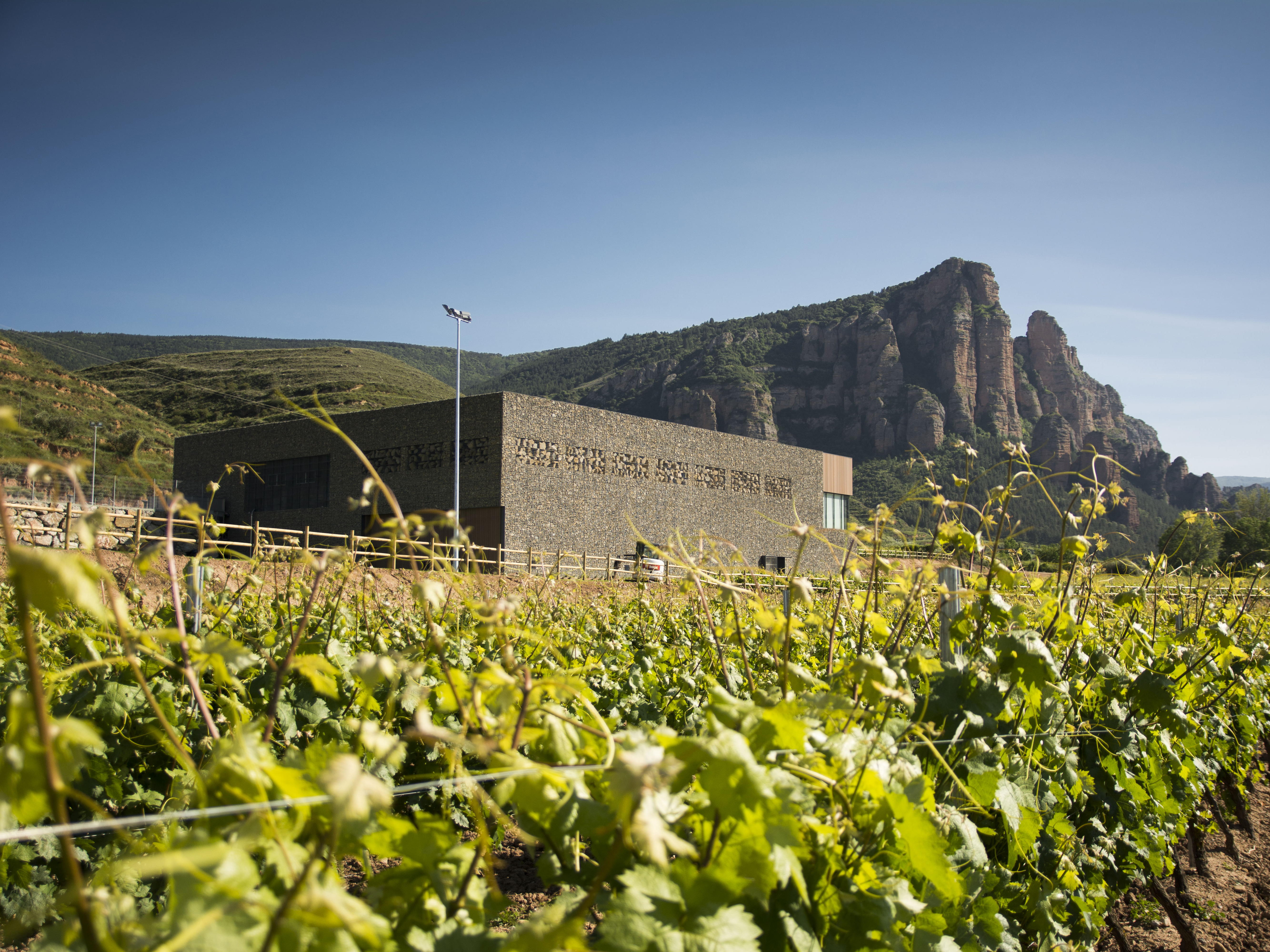 Bodegas Nivarius, Nalda